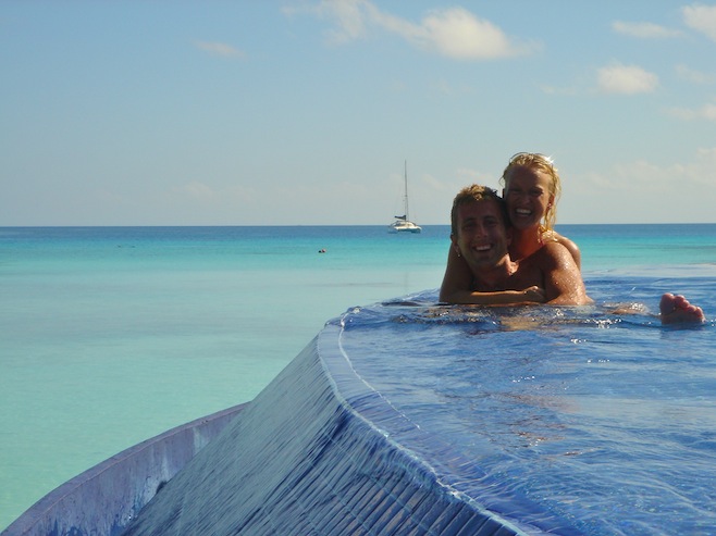 Rangiroa Pool Bum